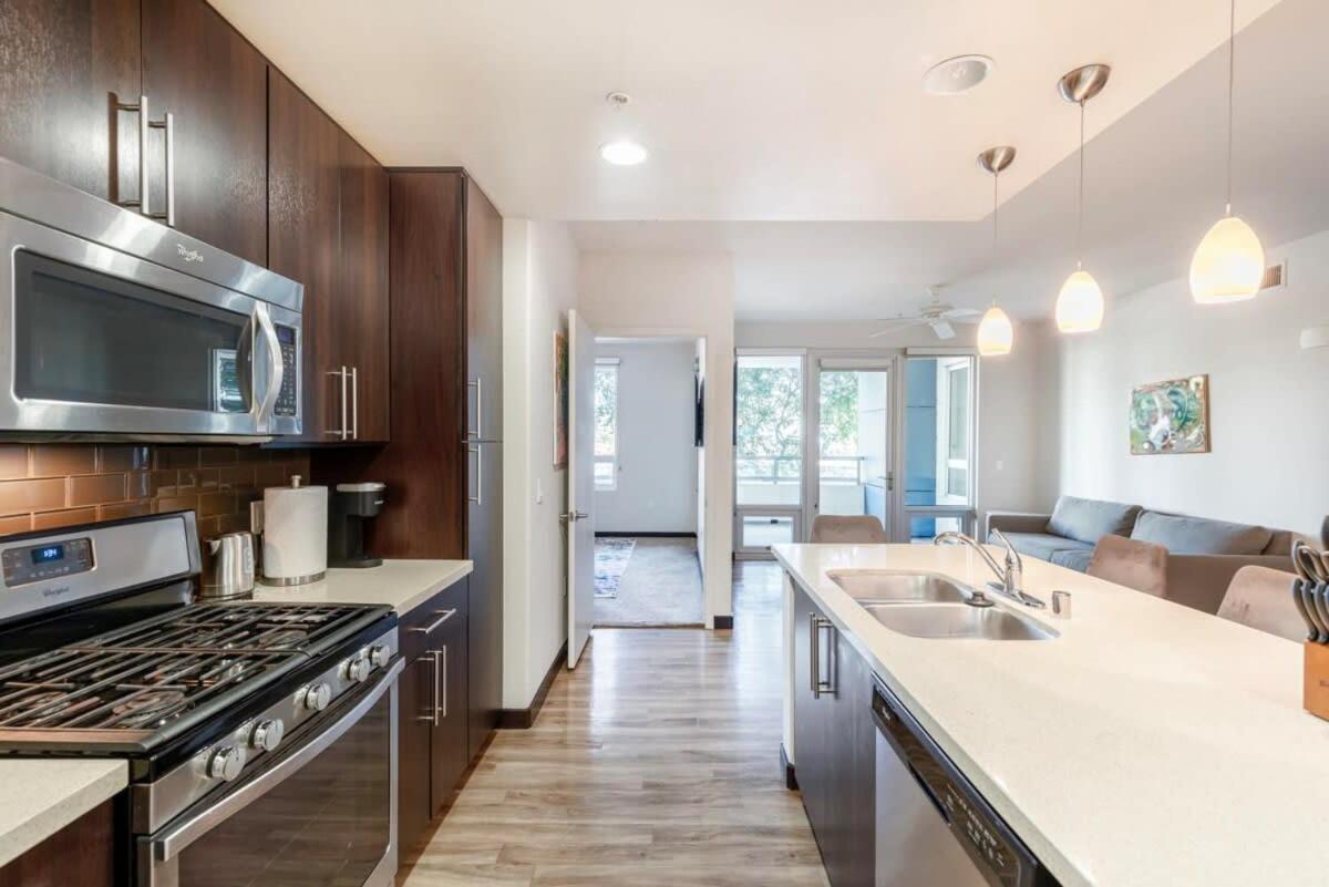 2Br Modern Luxury Condo Weho Лос Анджелис Екстериор снимка