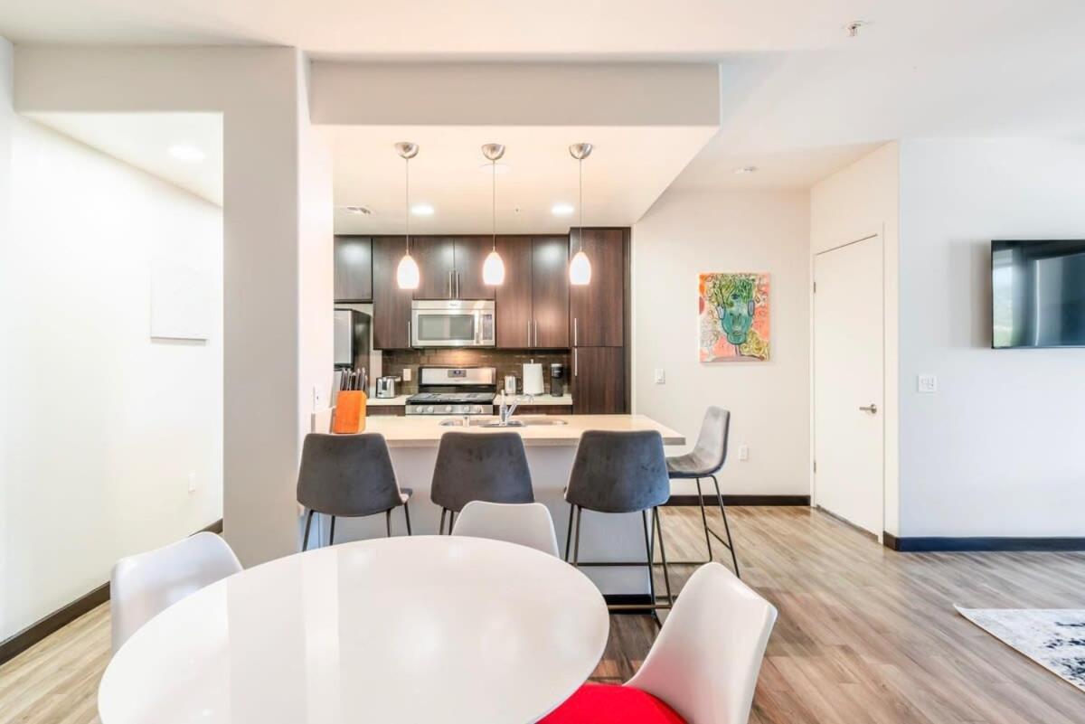 2Br Modern Luxury Condo Weho Лос Анджелис Екстериор снимка
